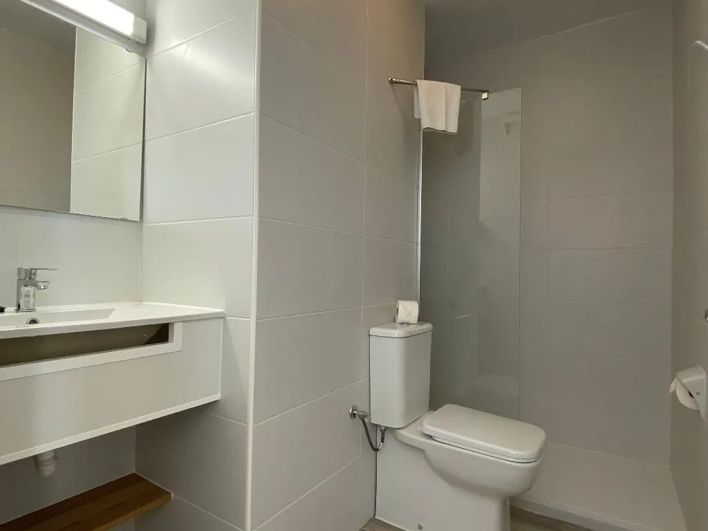 APARTMENT GARDEN VIEW CAPACITY 2 Room, Beach Club, Menorca