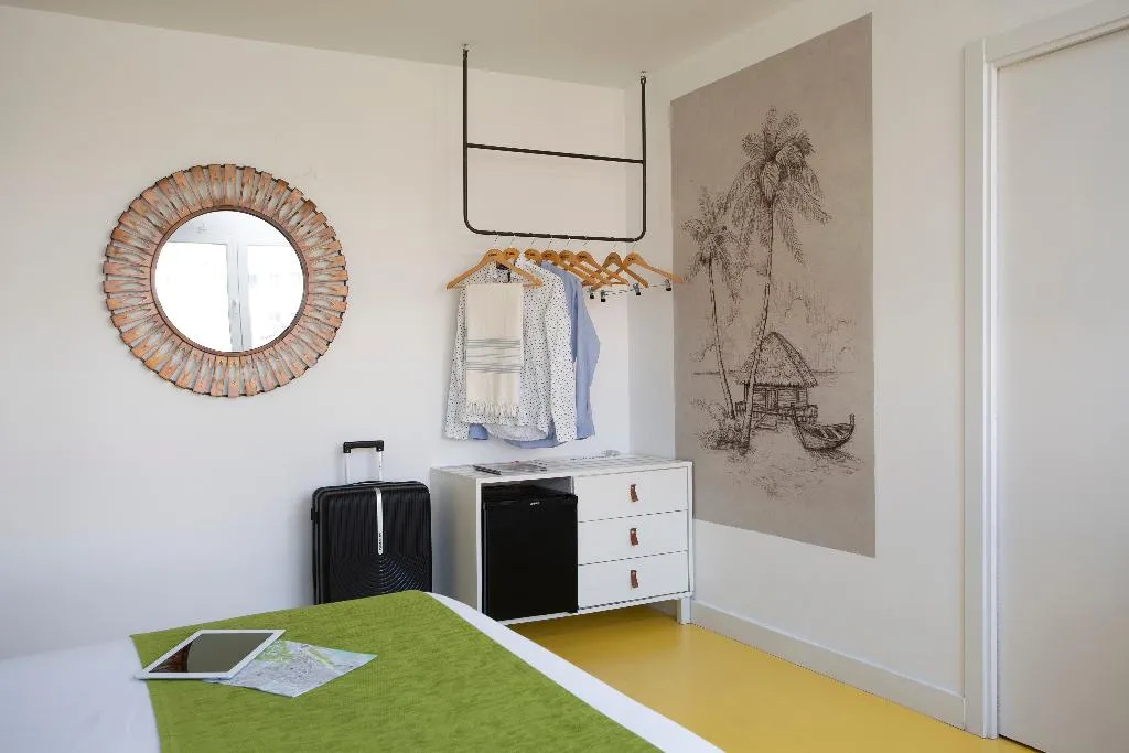DOUBLE SINGLE USE STANDARD Room, Casual del Mar Málaga, Costa Del Sol