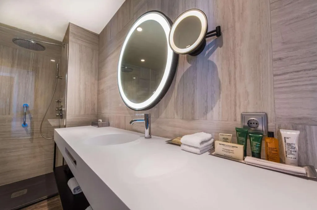 SUITE ONE BEDROOM Room, Hilton Diagonal Mar Barcelona, Barcelona
