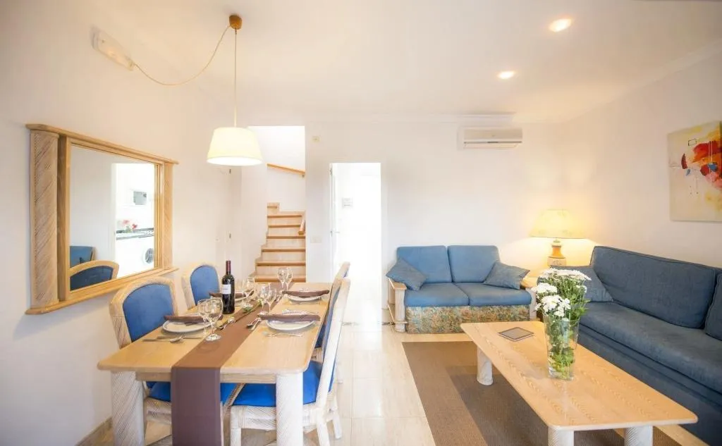 APARTMENT CAPACITY 2 TWO BEDROOMS Room, Ona Village Cala d'Or, Majorca