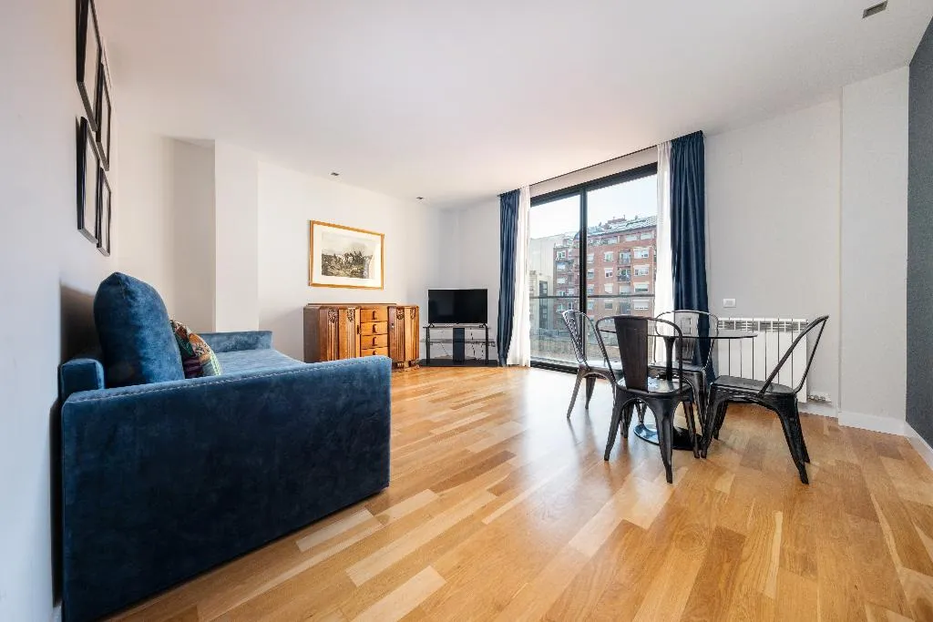 APARTMENT CAPACITY 3 ONE BEDROOM Room, AinB Sagrada Familia Apartments, Barcelona