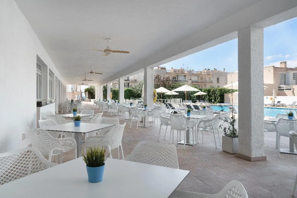 Bar, Alua Leo, Majorca