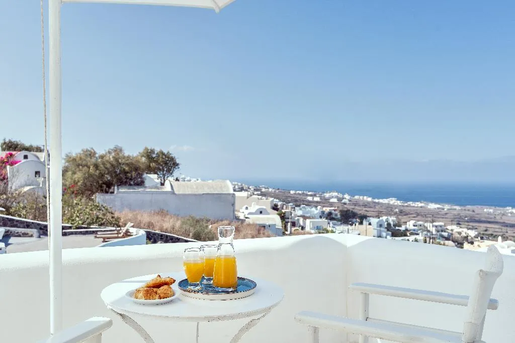 DOUBLE WITH VIEWS Room, Finikia Memories (ex Finikia's Place), Santorini