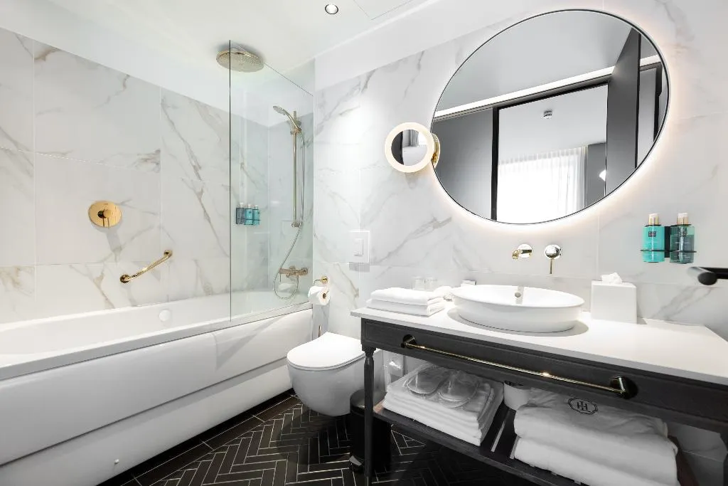 DOUBLE SUPERIOR WITH DOUBLE BED Room, Movenpick Hotel Tallinn, Tallinn