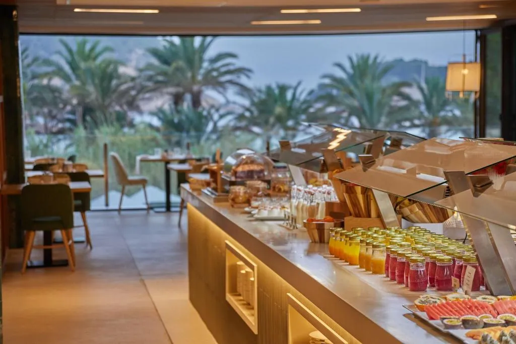Restaurant, Cala San Miguel Ibiza Res, Curio Colllec by Hilton, Ibiza