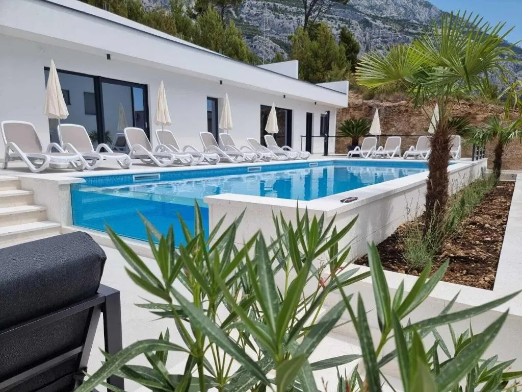 Sports and Entertainment, Villa Medak, Split