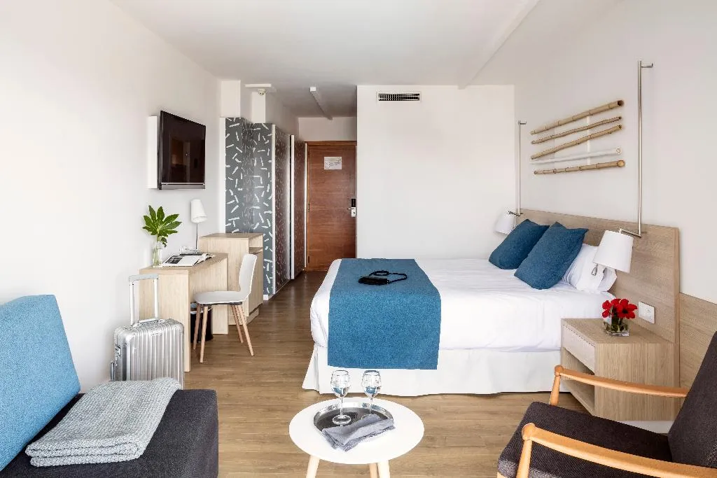 Double or Twin PREMIUM Room, Aqua Hotel Onabrava & Spa****S, Costa Brava