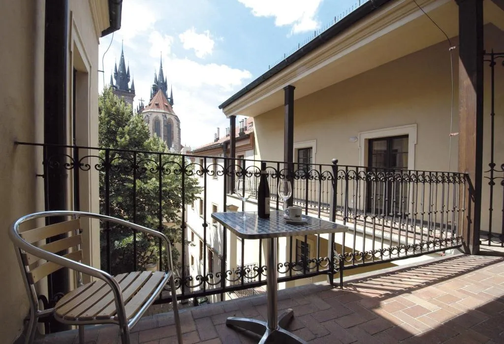 Terrace, Metamorphis, Prague