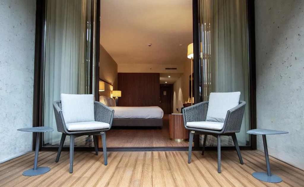 TWIN PREMIUM Room, Boeira Garden Hotel Porto Gaia, Curio Collection, Porto