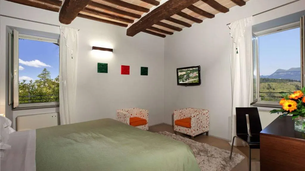DOUBLE WITH JACUZZI Room, Phi Resort Coldimolino-Villa Nuti, Umbria