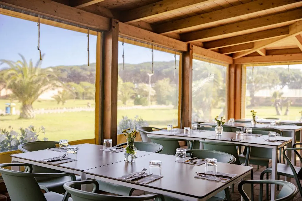 Restaurant, Gitavillage California, Rome