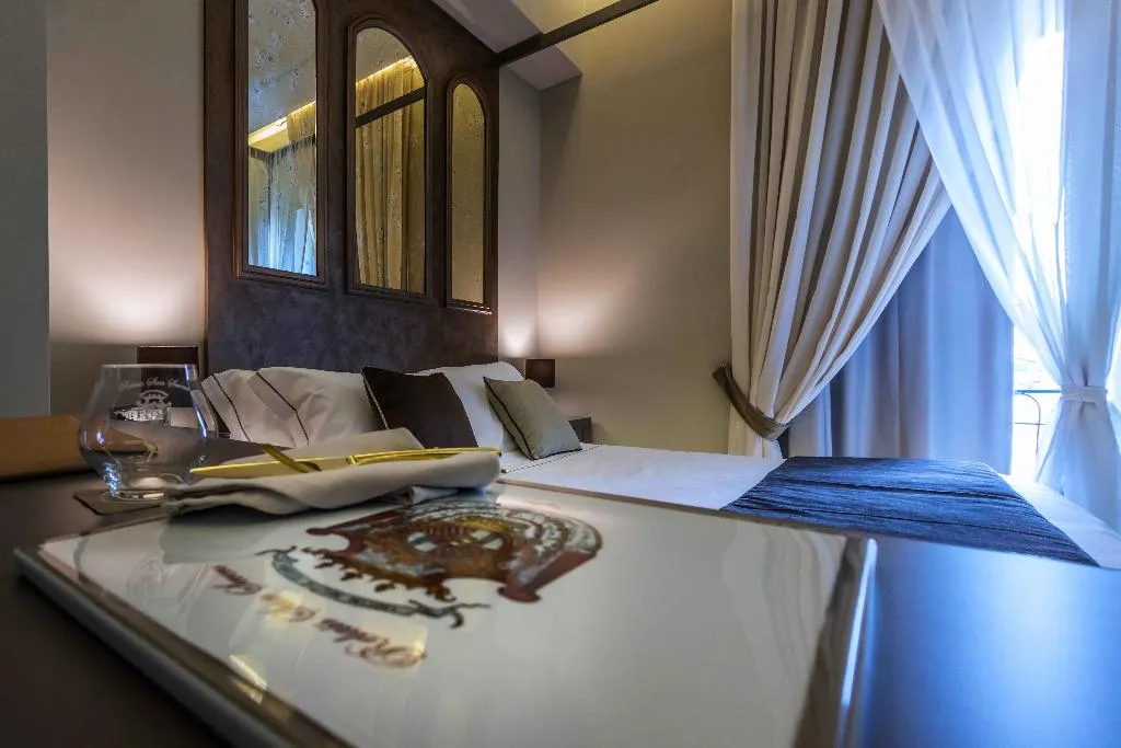 TRIPLE DELUXE Room, Relais San Severo, Naples