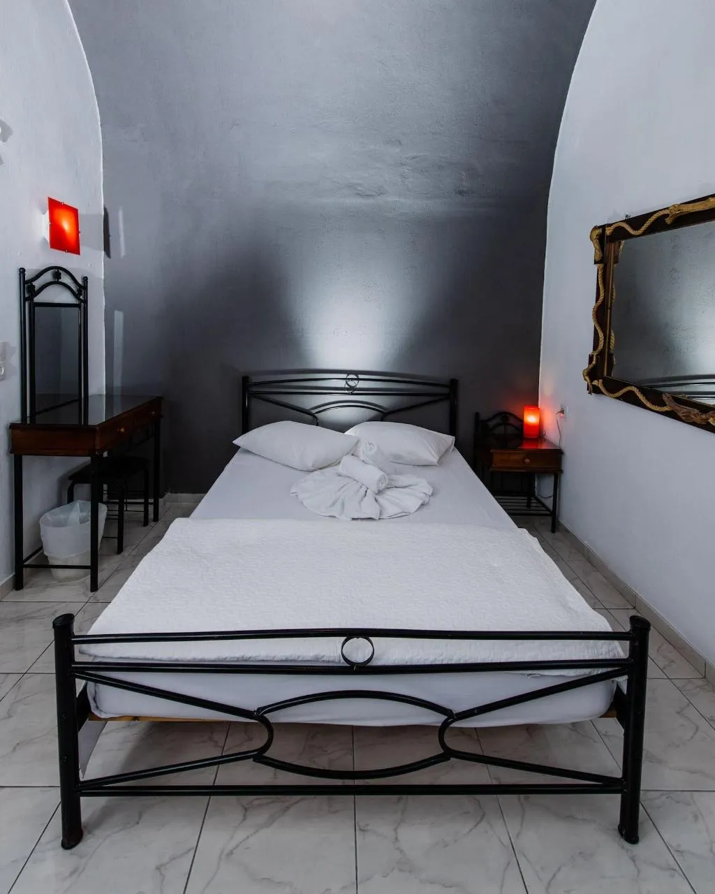 Room, Villa Toula, Santorini
