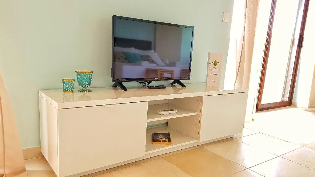 STUDIO ONE BEDROOM ONE BATHROOM Room, Bungalow White Apartments and Suits, Halkidiki