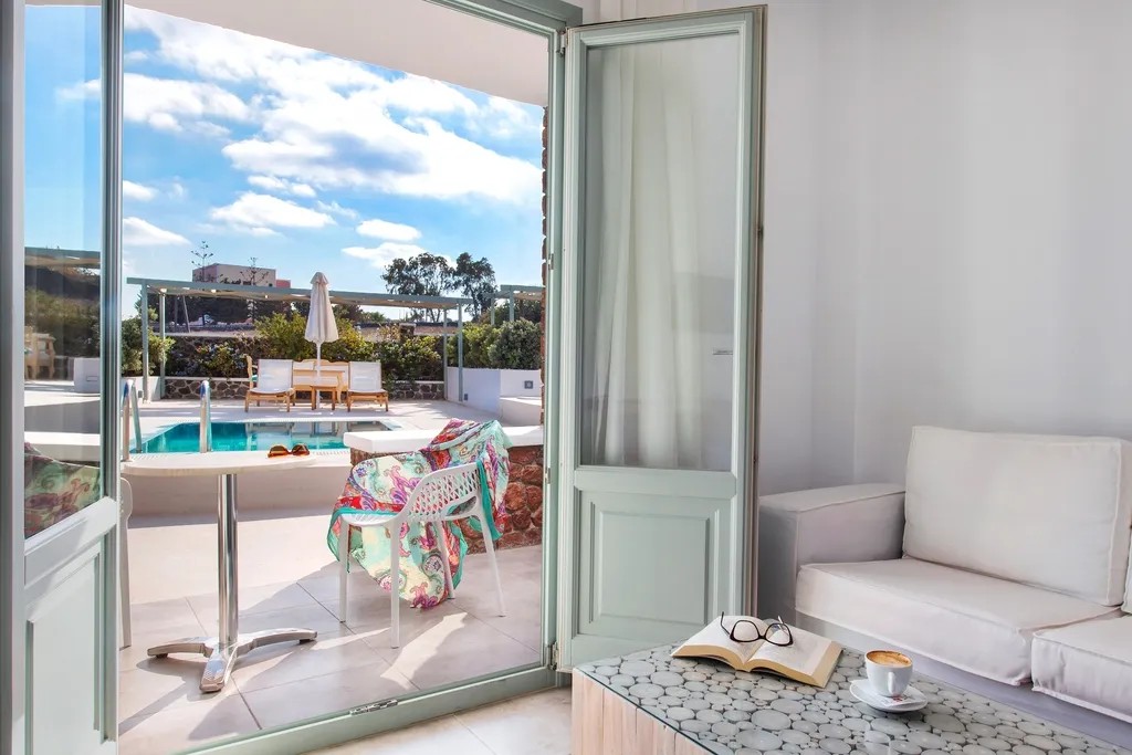 SUITE WITH PRIVATE POOL Room, Astro Palace, Santorini