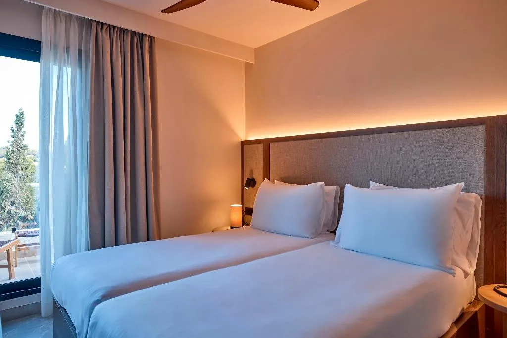 Double or Twin DELUXE Room, Purobeach Resort Santa Ponsa, Majorca
