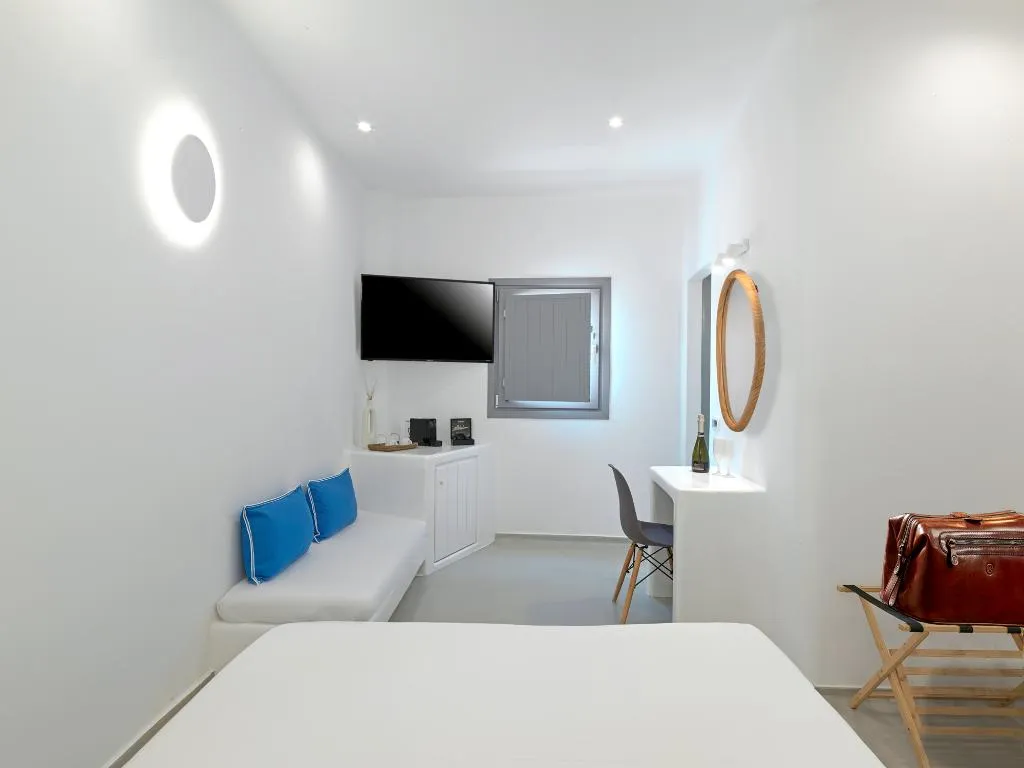 DOUBLE Accessible Room, Tatakis Design Hotel, Fira, Santorini