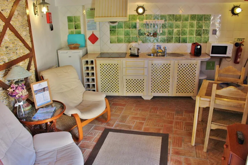 STUDIO SEA VIEW POOL VIEW Room, Villa Ana Margarida Beach, Lisbon