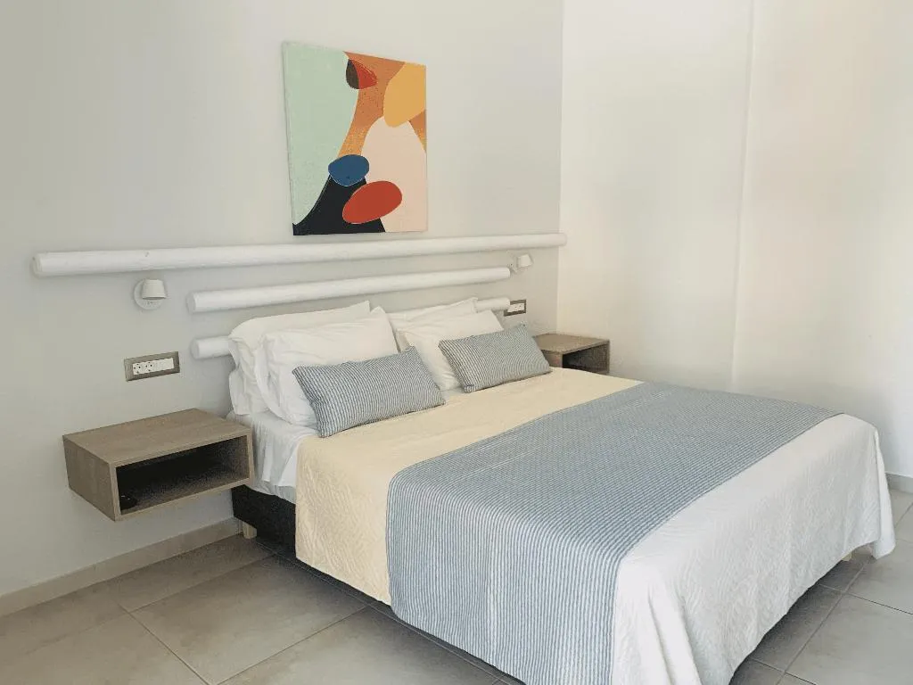 STUDIO PARTIAL SEA VIEW Room, Sonio Beach, Crete