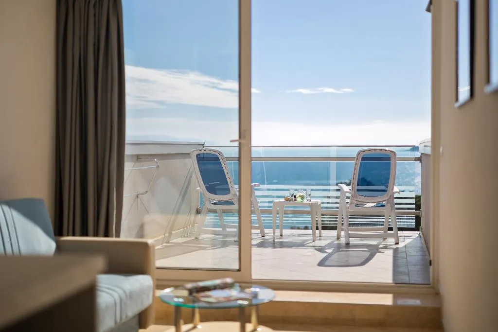 DOUBLE WITH BALCONY Room, MASLINICA Mimosa Lido Palace Hotel, Istria