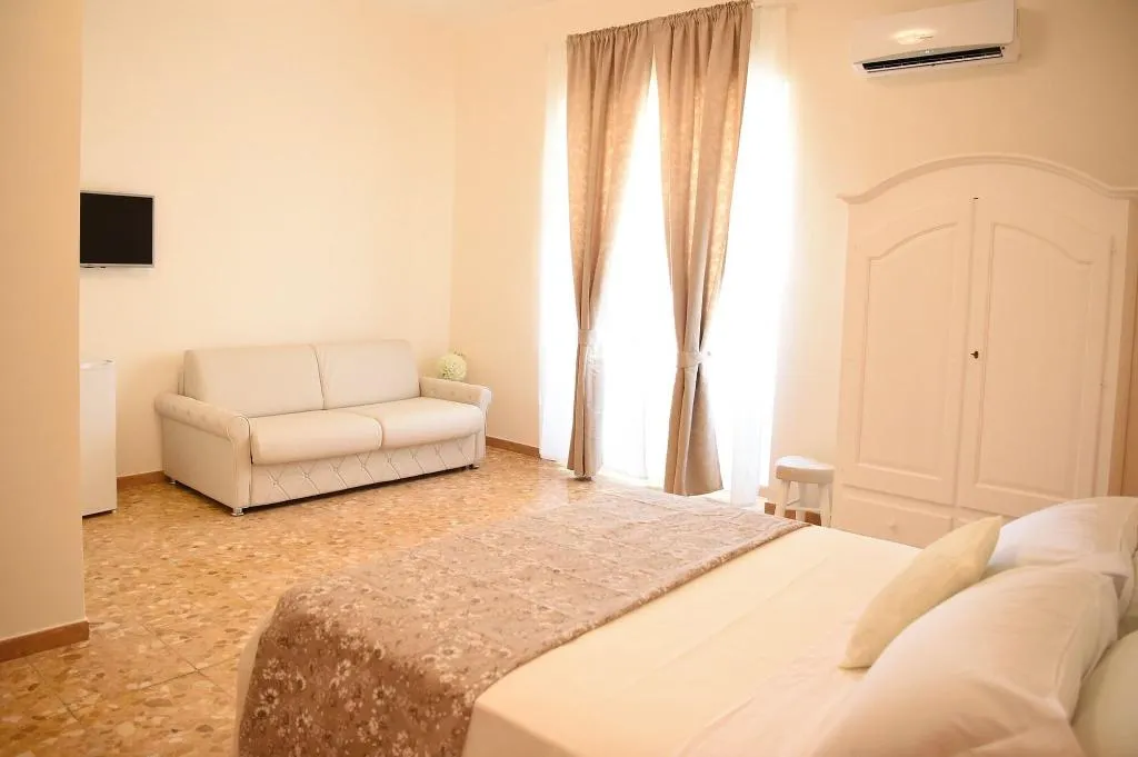 Room, B&B Bonne Suites, Naples