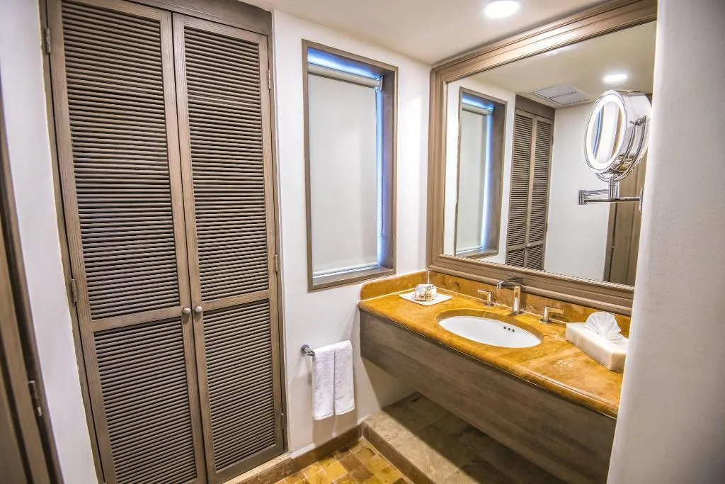 Room, Wyndham Alltra Playa del Carmen Adults Only All In, Playa Del Carmen