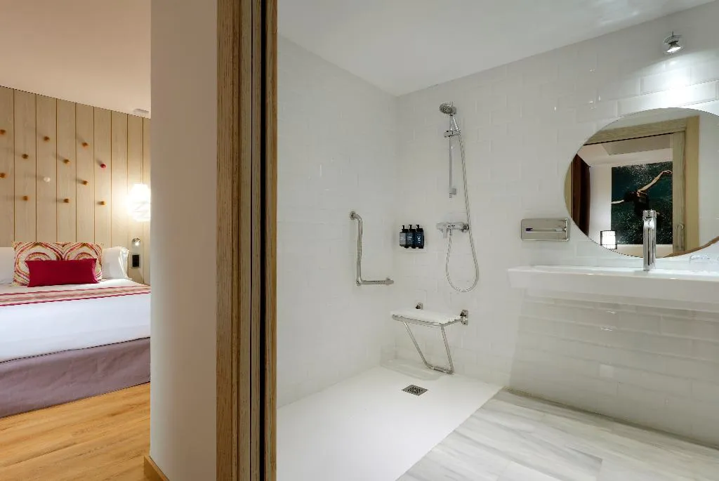 DOUBLE STANDARD Room, Grand Palladium White Island Resort & Spa, Ibiza
