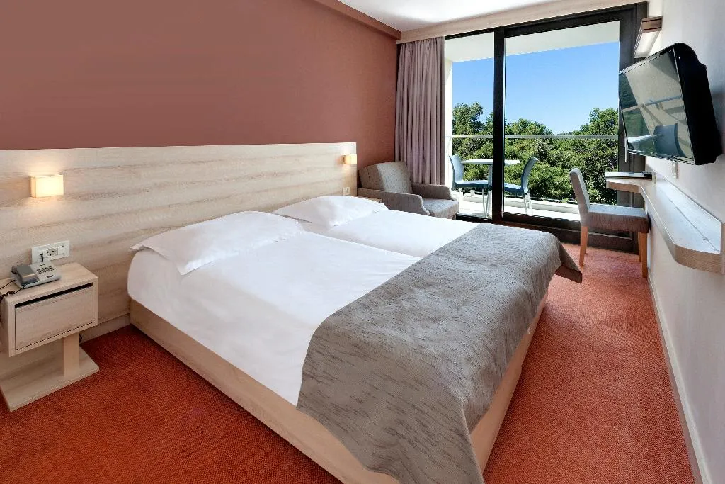 DOUBLE PARK VIEW WITH BALCONY Room, Hotel Materada Plava Laguna, Istria
