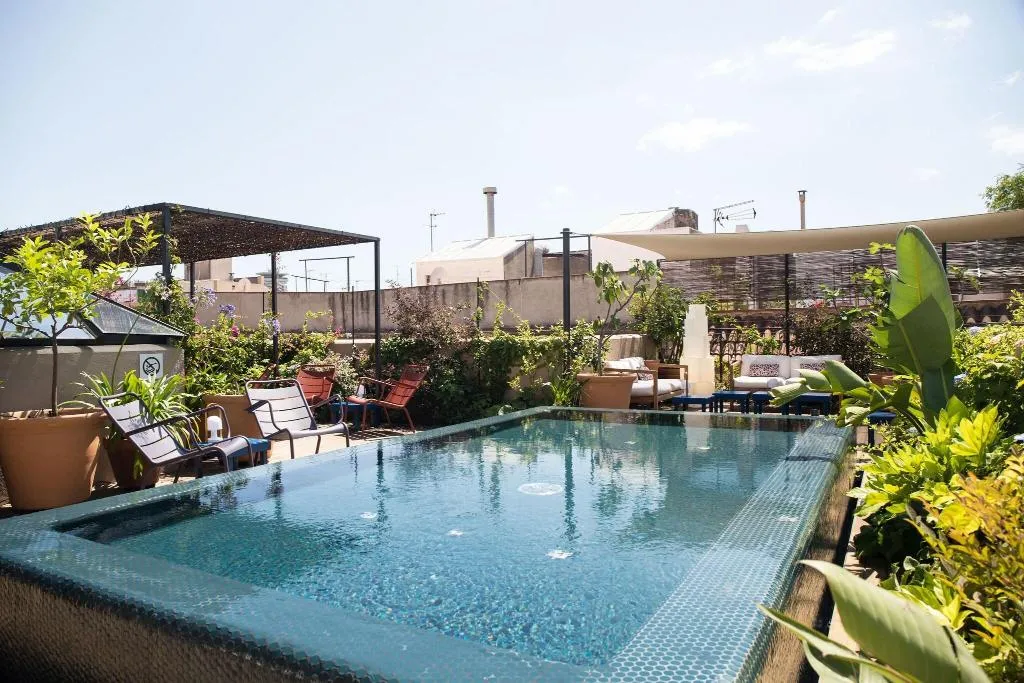 Pool, Neri, Barcelona