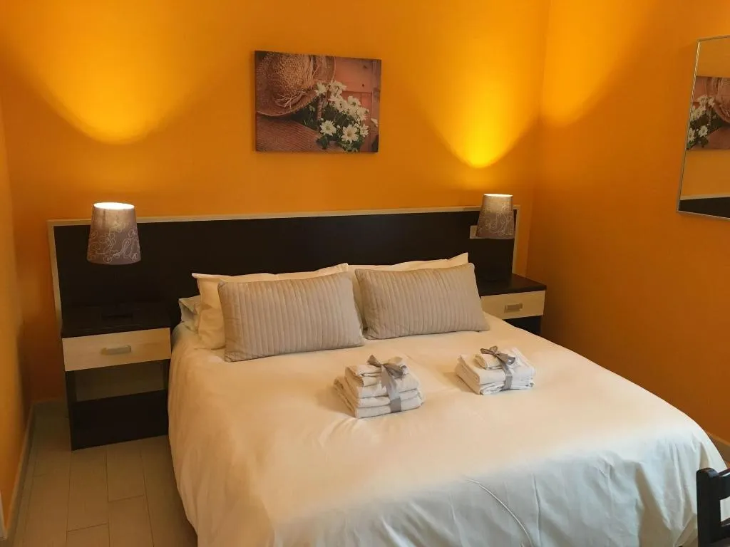 Room, Il Girasole Capo d'Orlando, Olbia