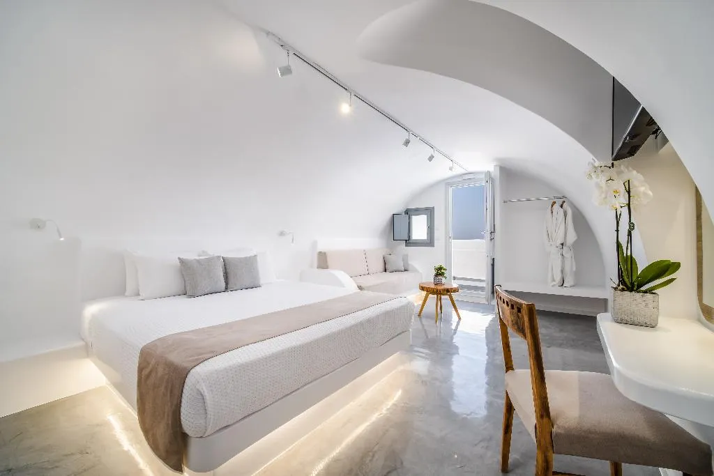 SUITE PREMIER SEA VIEW Room, Serenita Luxury Suites, Santorini