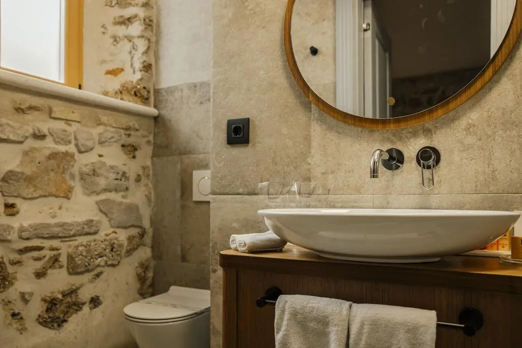 Room, Armerun Heritage Hotel & Residences, Split