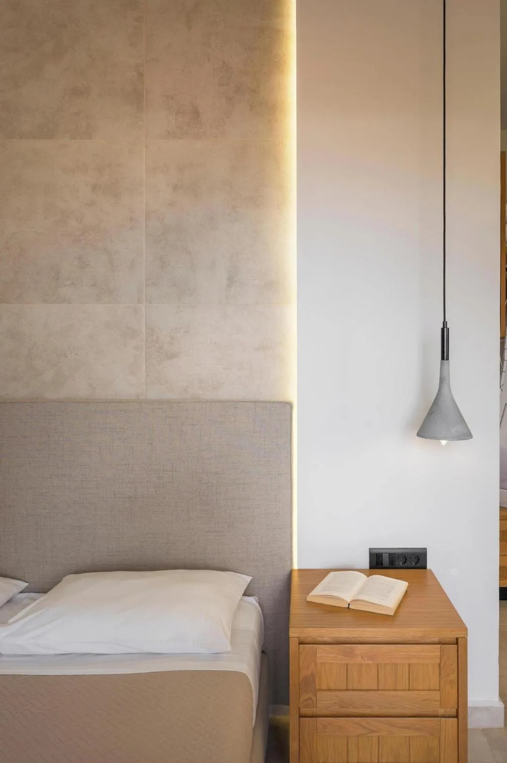 Room, Petritos Rooms And Studios, Crete