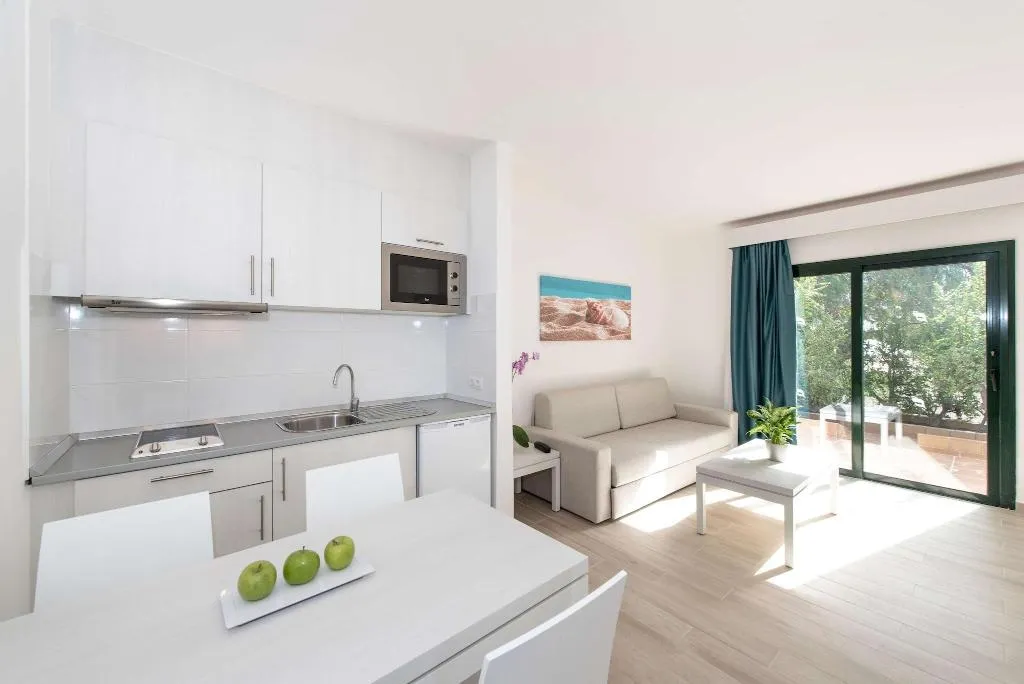APARTMENT SUPERIOR ONE BEDROOM Room, THB Flora, Lanzarote