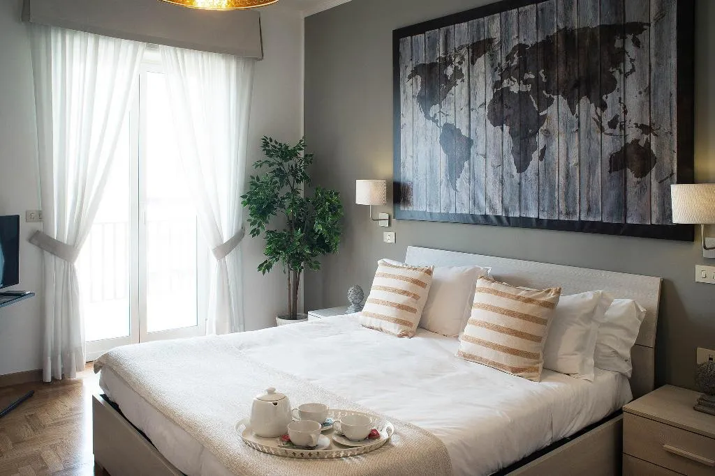 APARTMENT CAPACITY 4 Room, Residenza Flegrea, Naples