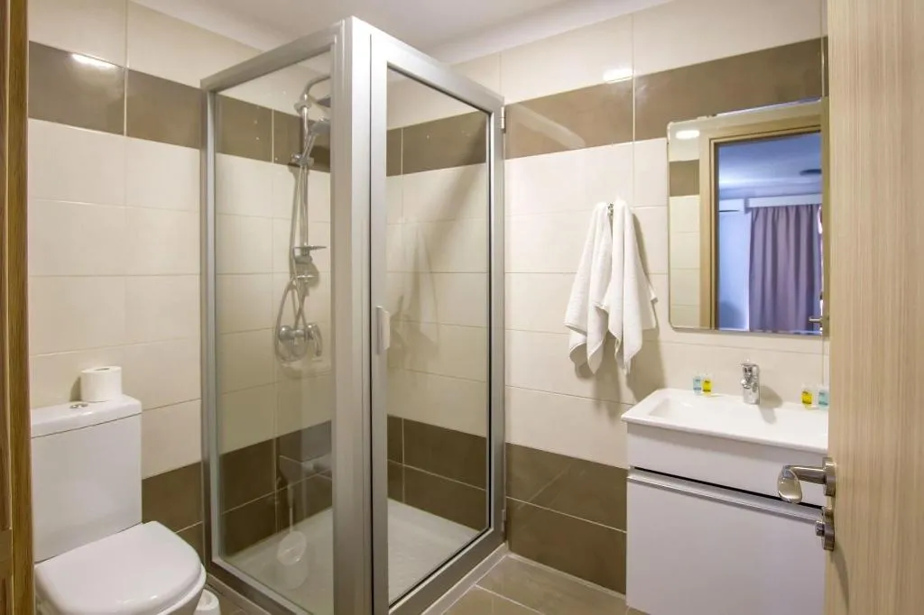 Room, Paul Marie, Cyprus