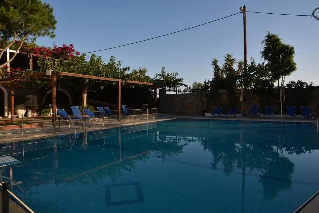 Pool, Sarikampos Beach, Crete