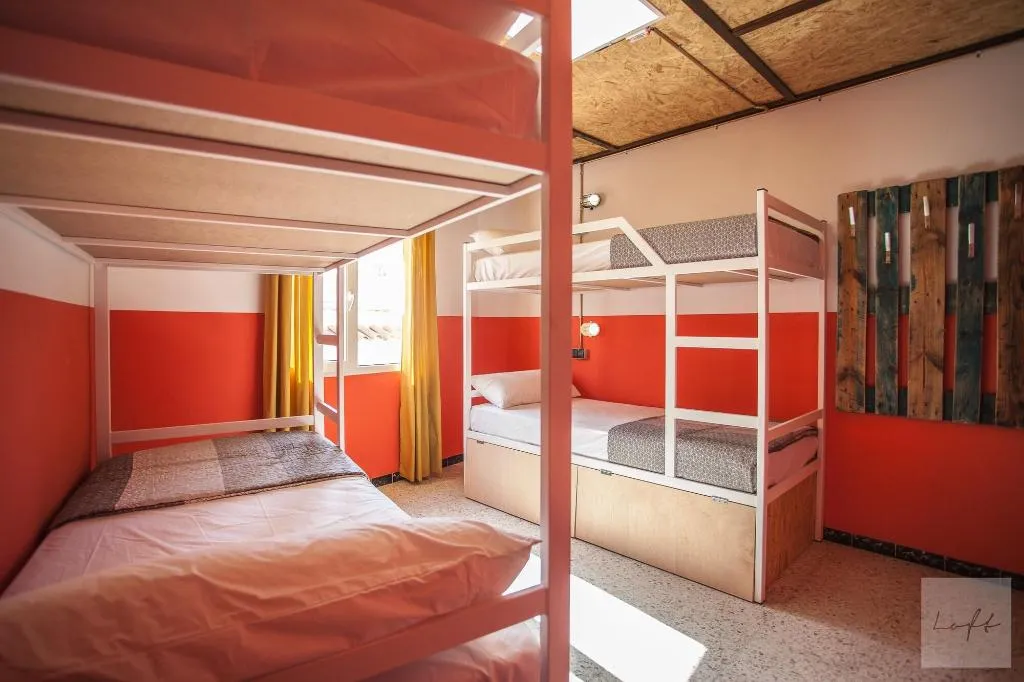 Room, Neptuno Hostal, Costa Brava