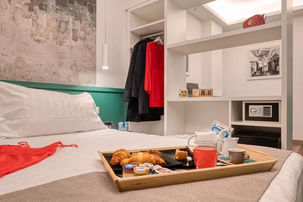 Double or Twin DELUXE Room, Smart Hotel - Naples Harbour, Naples