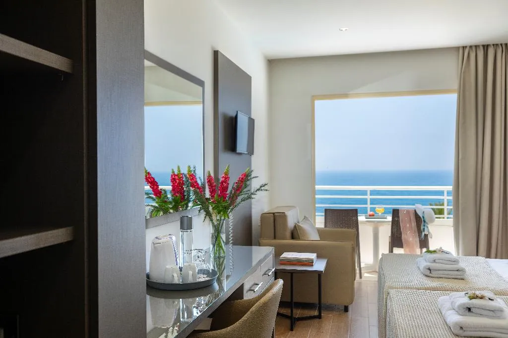 SINGLE SEA VIEW Room, Queens Bay, Cyprus