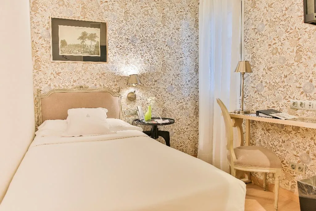 SINGLE STANDARD Room, Hotel Meninas, Madrid