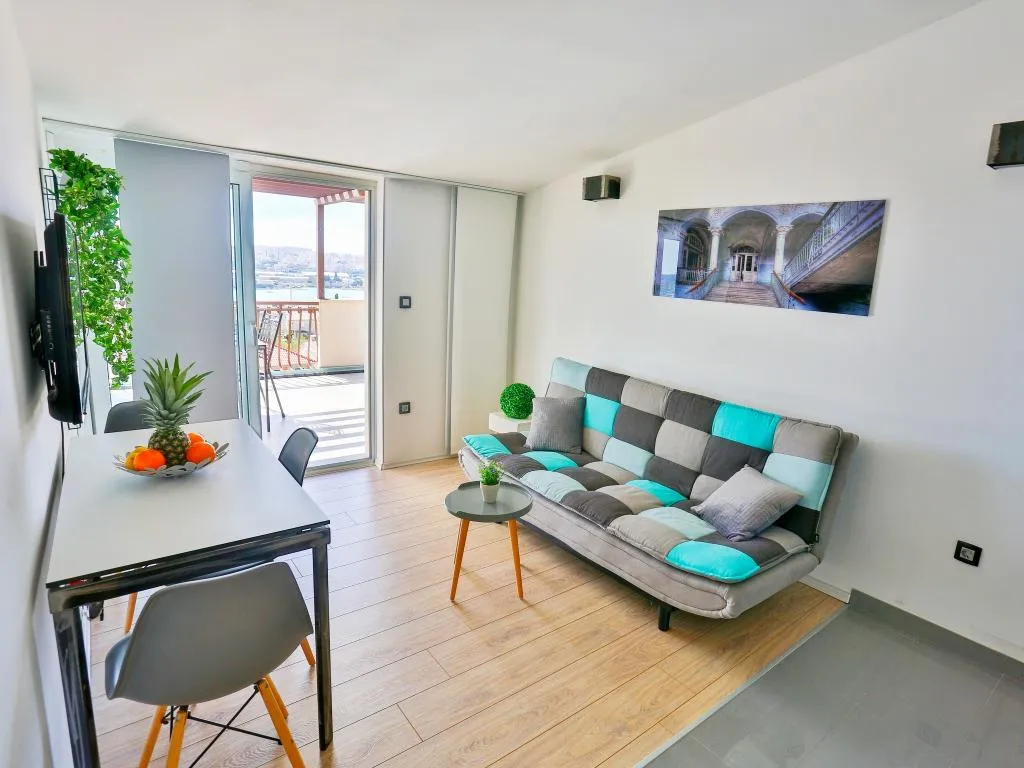 APARTMENT CAPACITY 2 Room, Apartments Ivan, Split