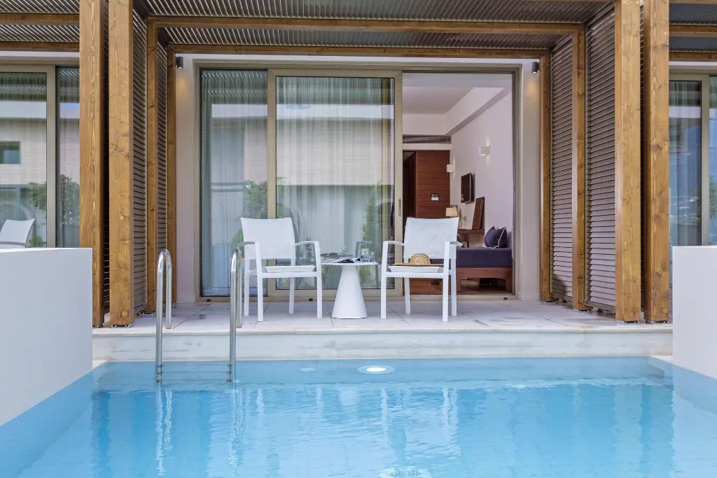 SUITE WITH PRIVATE POOL Room, Horizon Blu, Kalamata