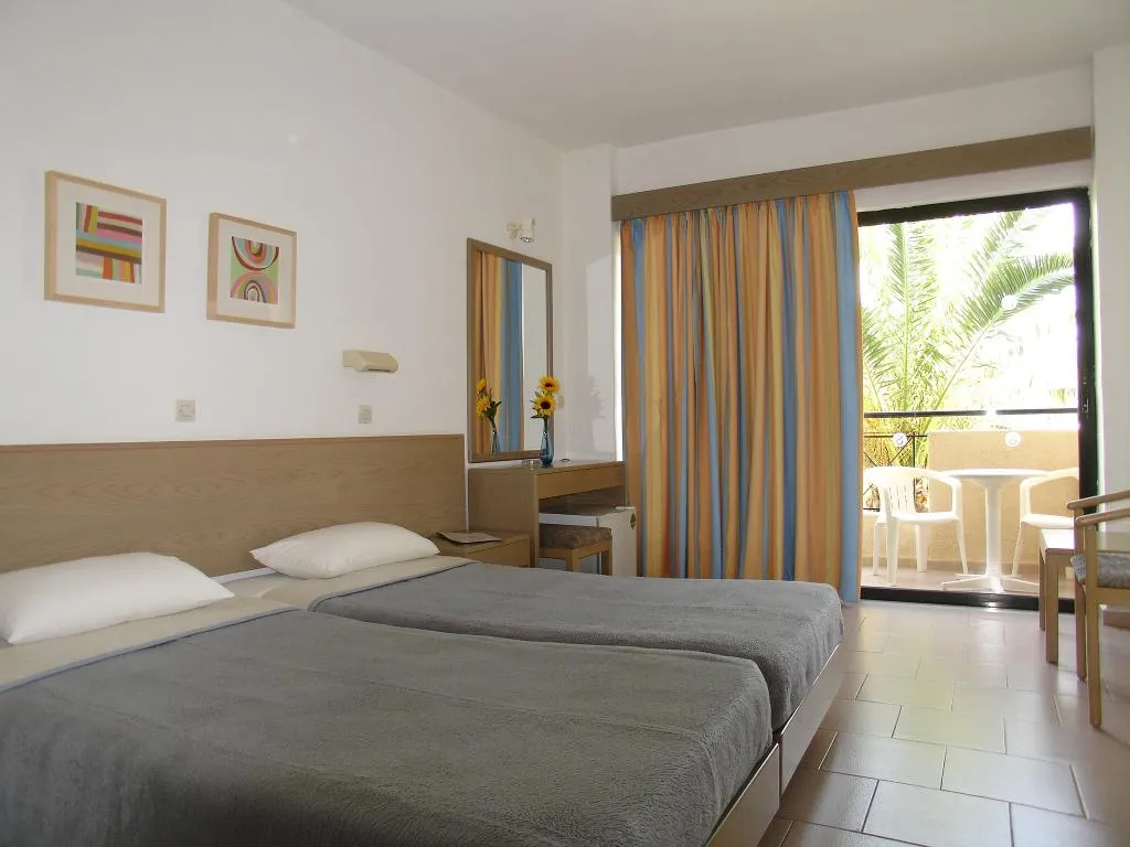 DOUBLE STANDARD Room, Summerland, Rhodes