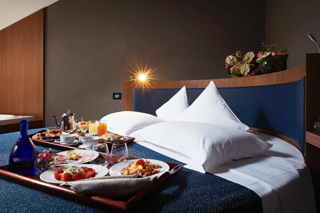 JUNIOR SUITE STANDARD Room, The Building, Rome
