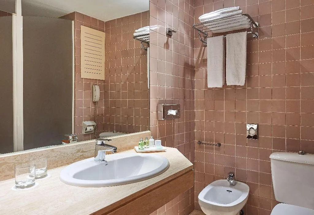 JUNIOR SUITE STANDARD Room, NH Castellón Mindoro, Valencia