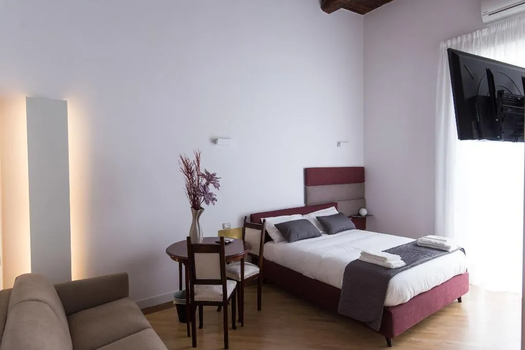 Room, Savoy Riviera, Naples