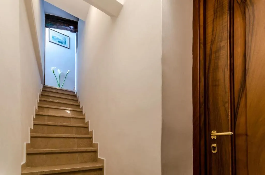 Lobby, Venice Apartments, Venice