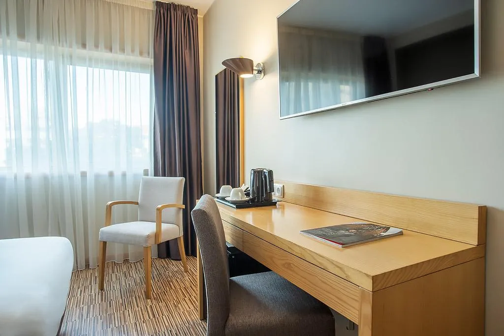 Room, HF Tuela Porto, Porto