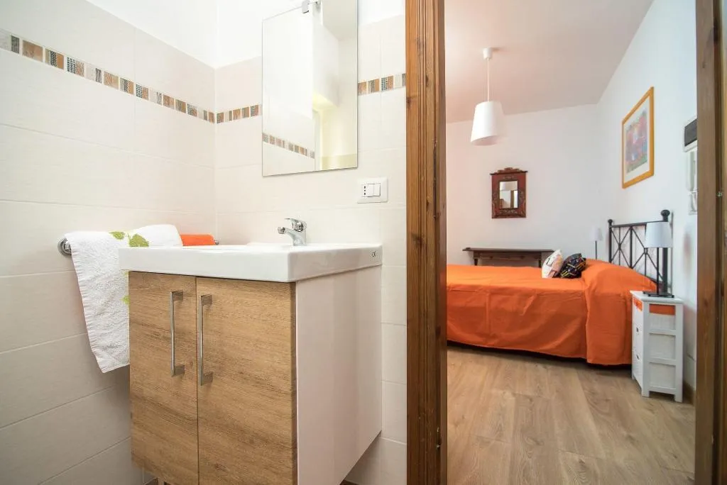 Room, Villa Degli Oleandri, Rome